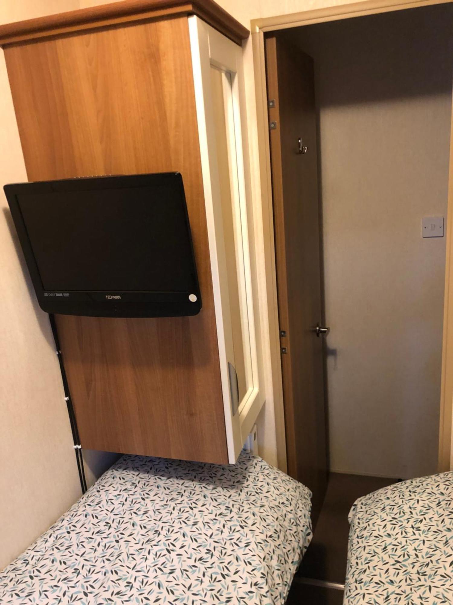 Two X 8 Berth Static Caravan On Lyons Robin Hood Rhyl North Wales Meliden Extérieur photo