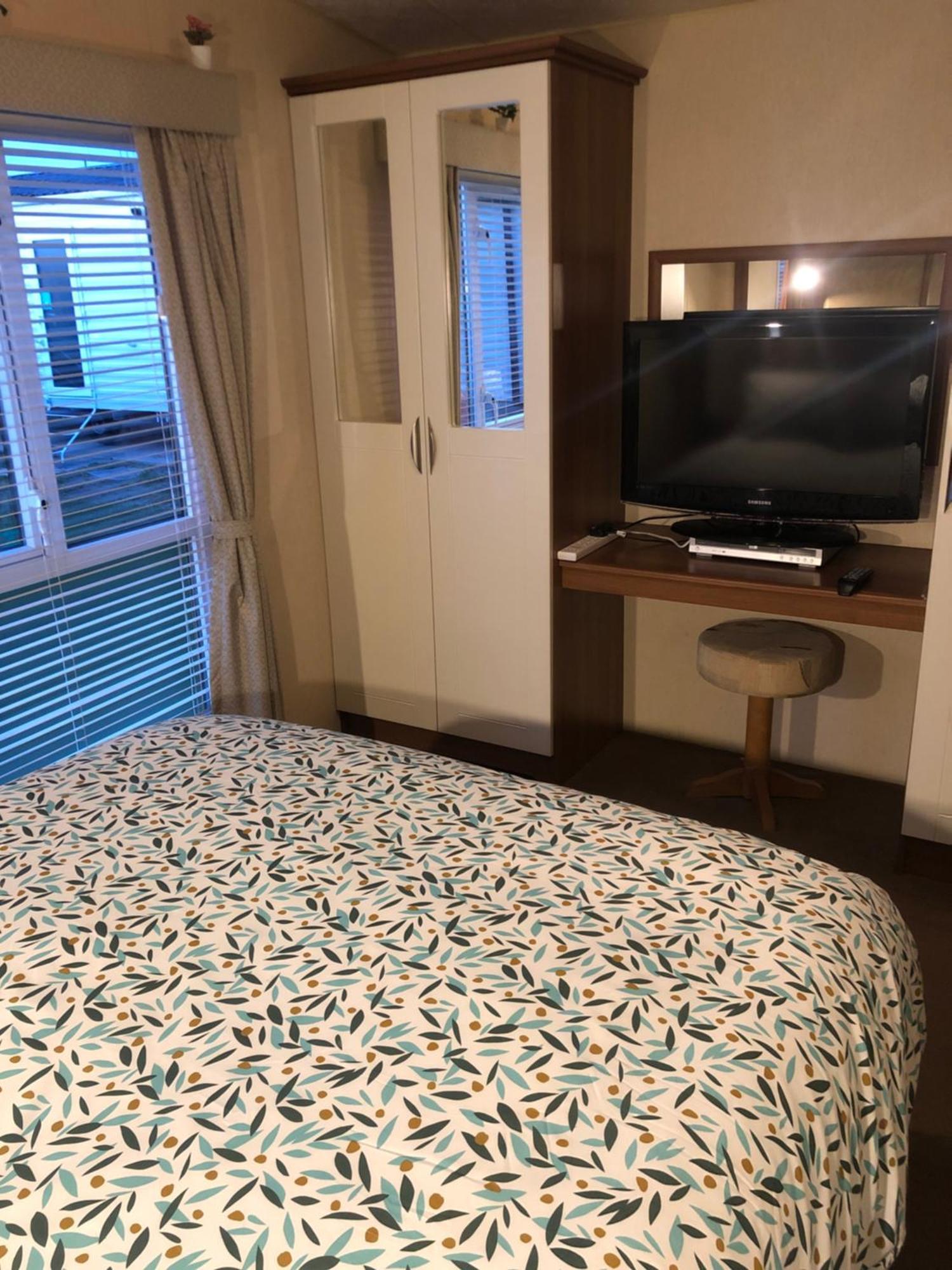 Two X 8 Berth Static Caravan On Lyons Robin Hood Rhyl North Wales Meliden Extérieur photo