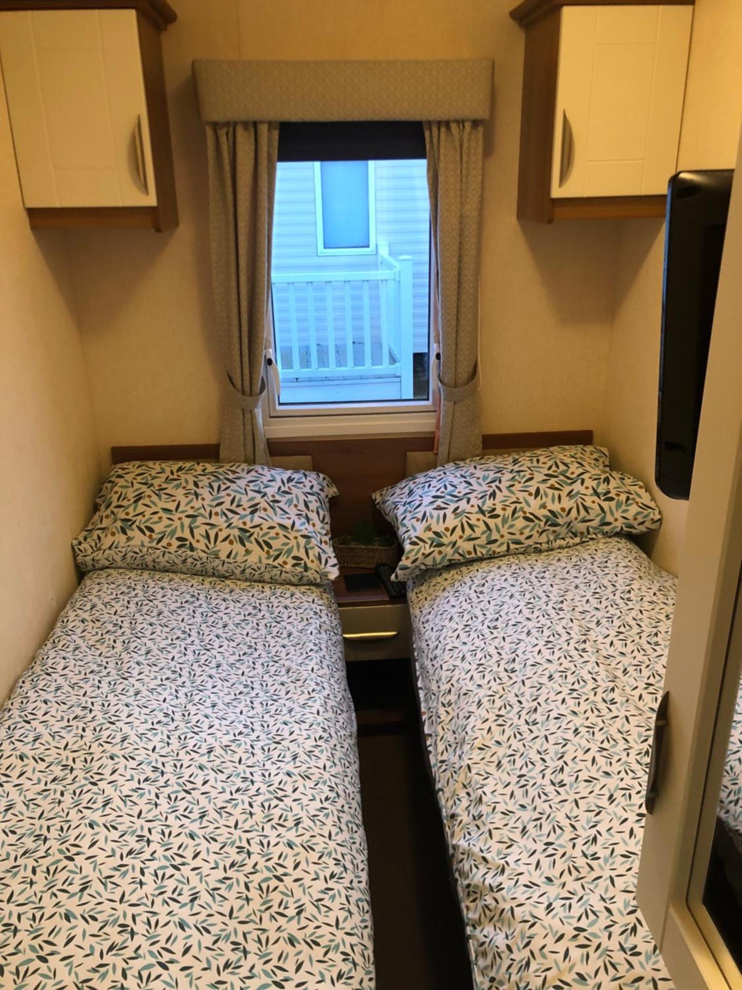 Two X 8 Berth Static Caravan On Lyons Robin Hood Rhyl North Wales Meliden Extérieur photo